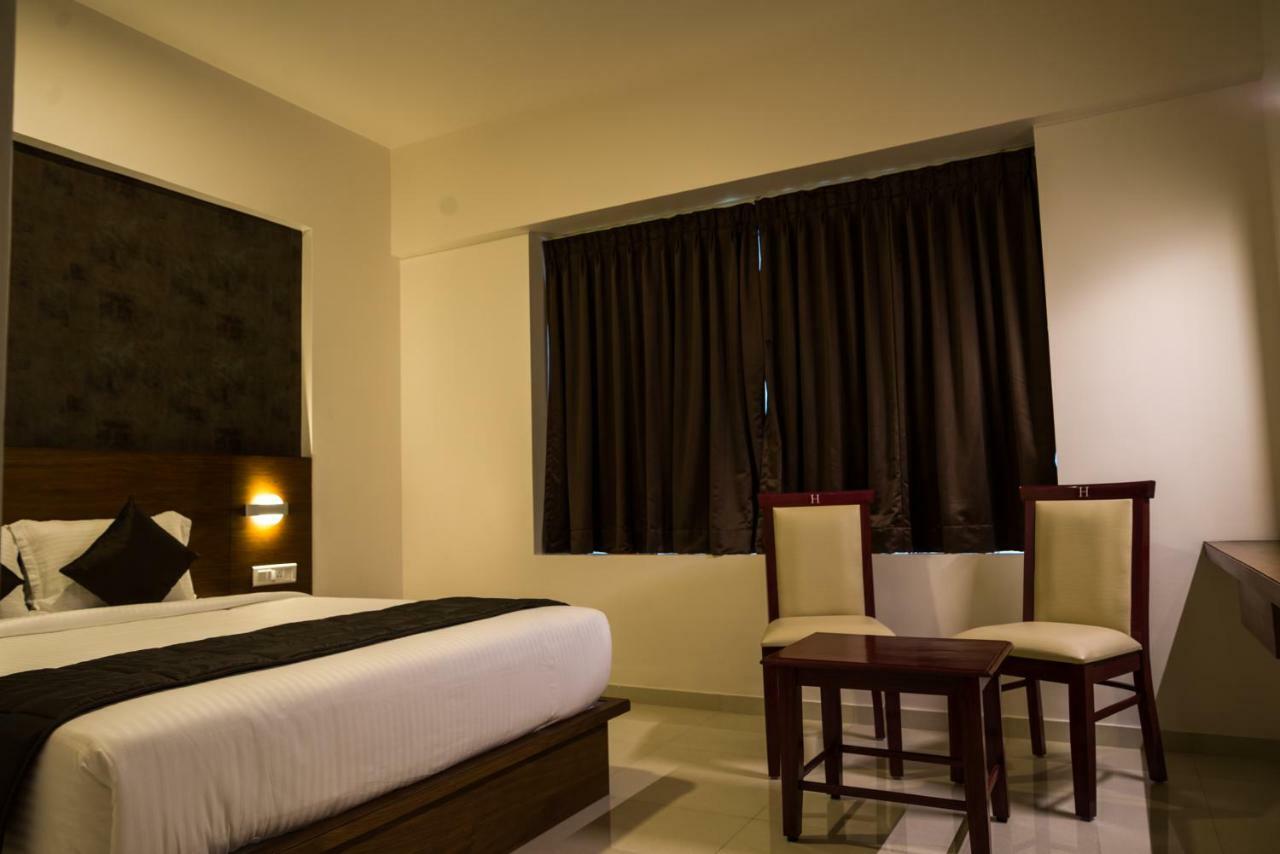 Heritage Inn Mysore Exterior foto