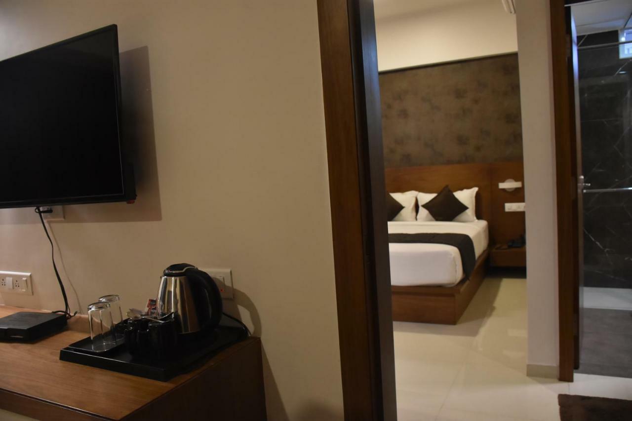 Heritage Inn Mysore Exterior foto